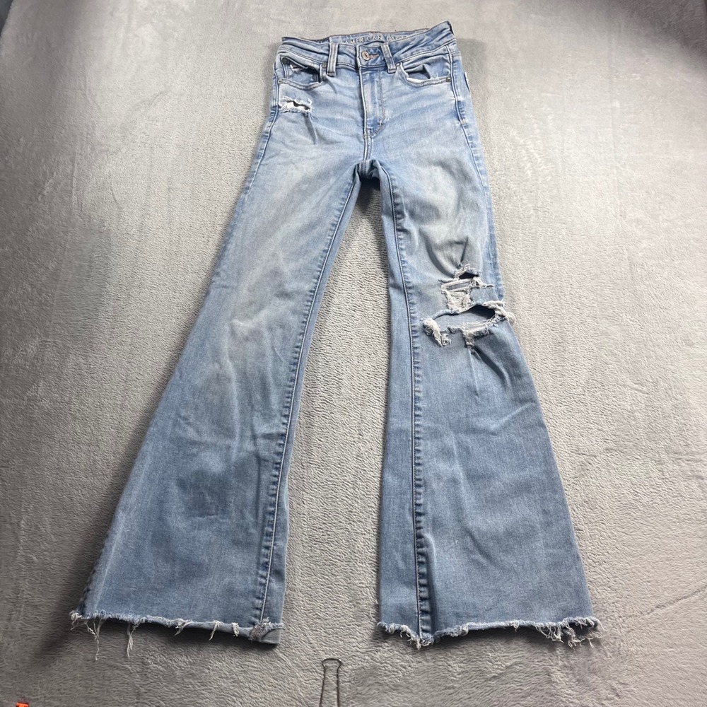 American Eagle Super High-Rise Flare Distressed Light Wash Jeans Size 00 Short